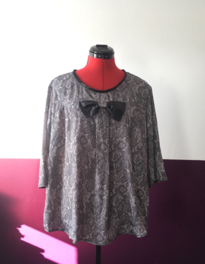 Creation-sur-modele-existant-chemisier-en-satin-dentelle-devant-Studio-Couture (2)