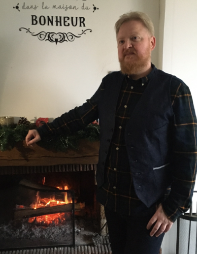 Creation-sur-modele-existant-gilet-jeans-devant-Studio-Couture